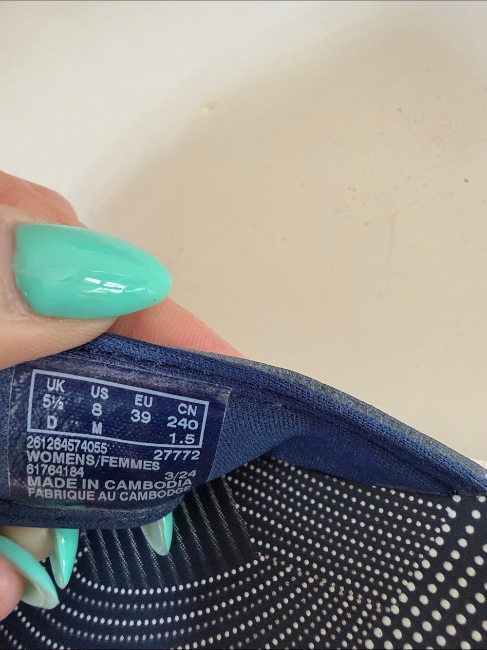 Clarks Navy Blue White-Trim Thong Sandals - Picture 9 of 10